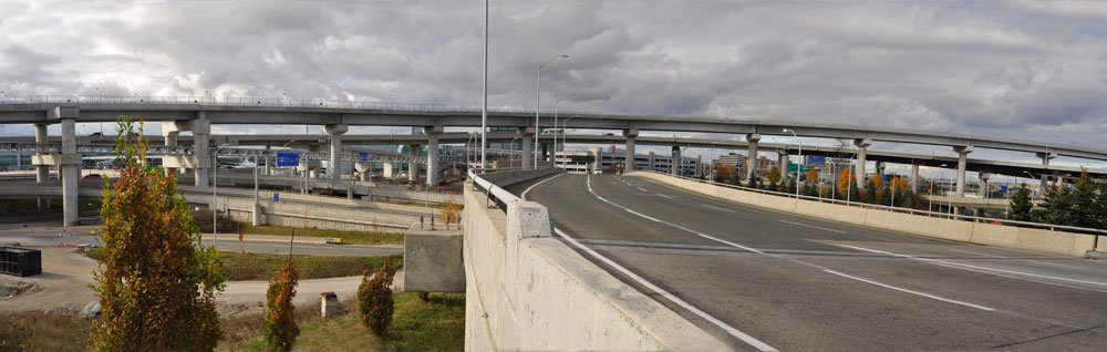 Airlinx bridge spanning over various other bridges at Toronto Pearson Airport